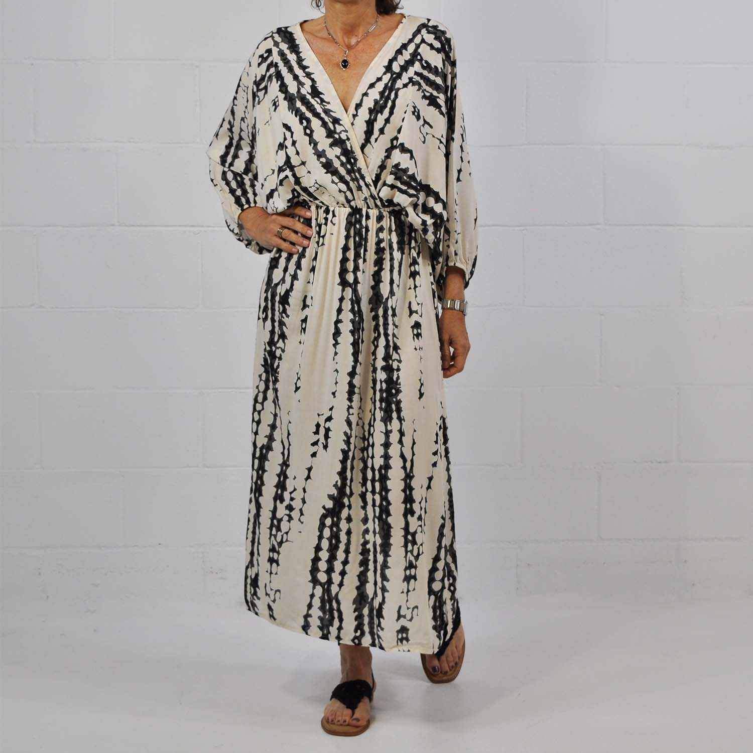 White tie dye wrap dress – The Amisy Company